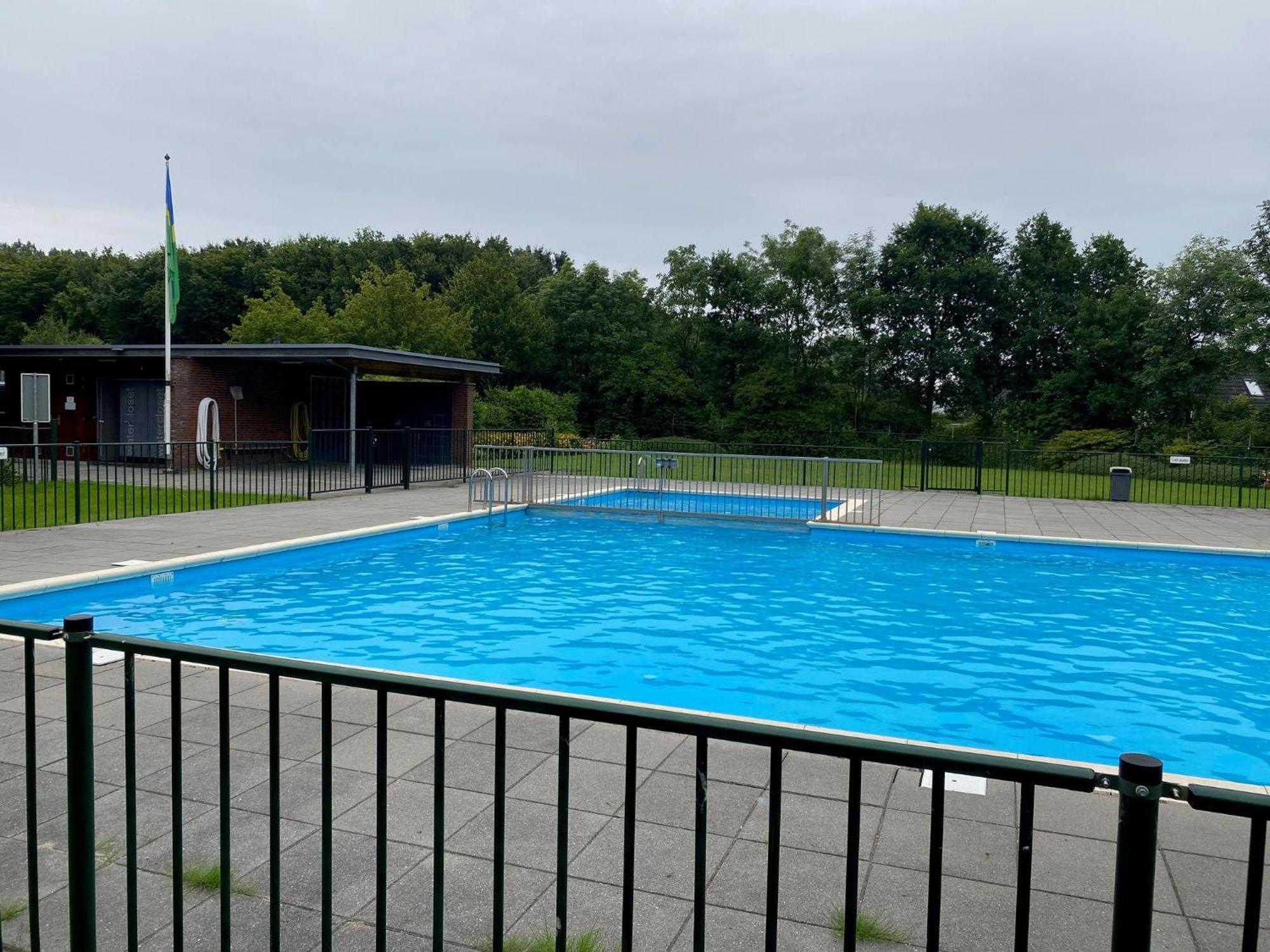Villa Riverside Met Hottub, Eigen Aanlegsteiger, Zwemtrap, Trampoline En Kano'S ゼーウォルデ エクステリア 写真